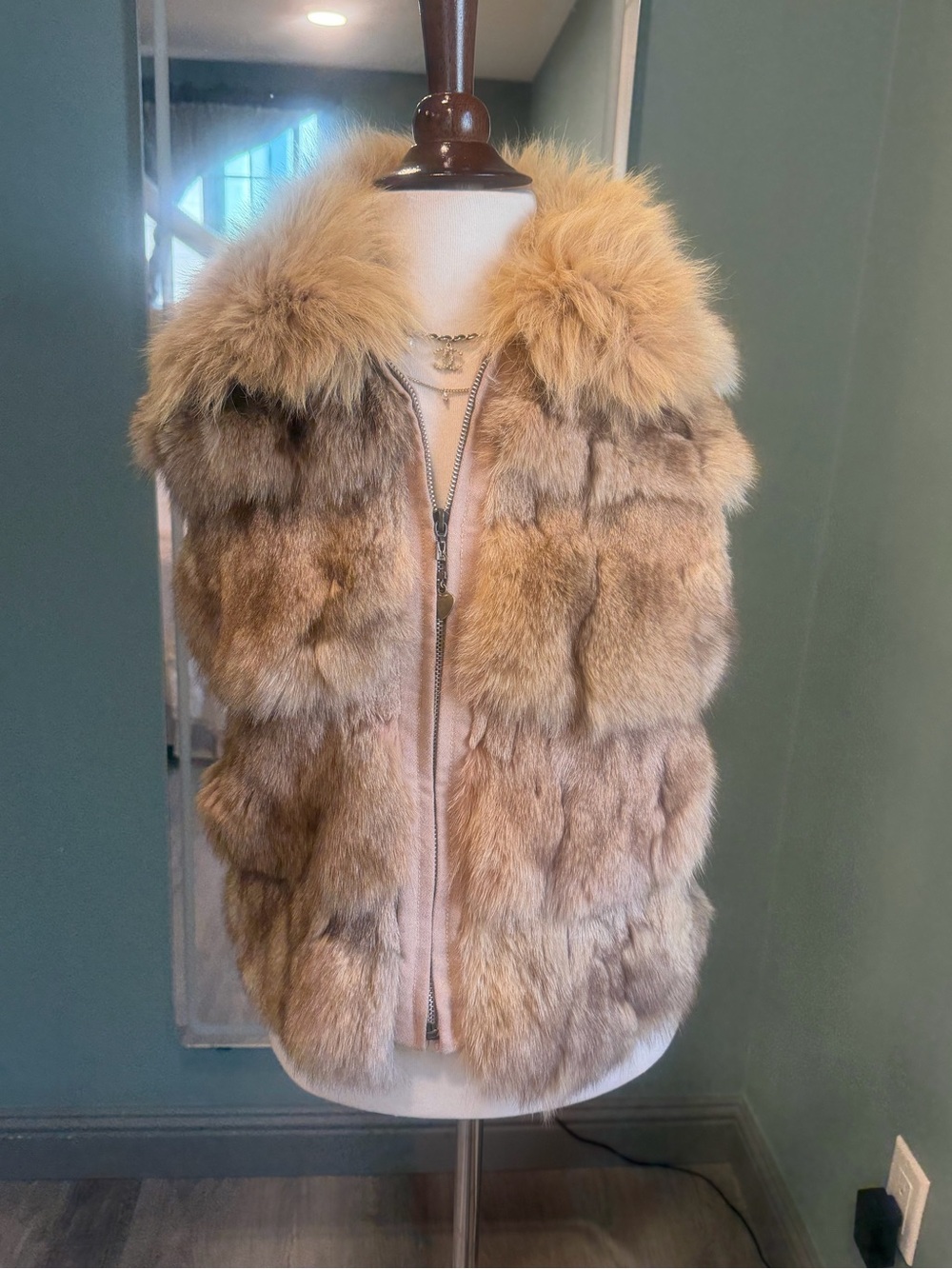 Vantage Luxury Real Fur Vest Brown Tan Fox Fur Style Size S